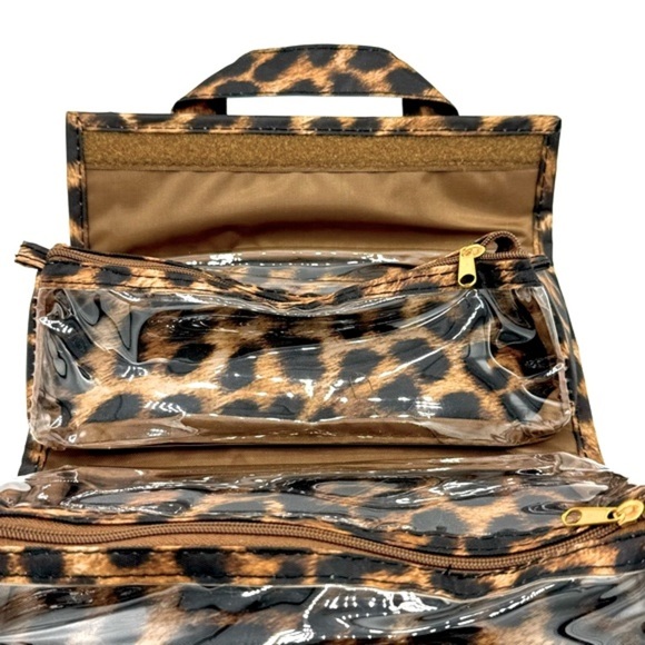 NWOT JM NEW YORK Leopard Print Roll Up Travel Toiletry/Makeup with 2 handles Bag - Picture 3 of 10